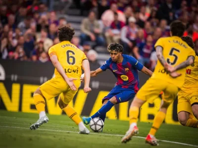 Barcelona Thắng Đậm 4-1 Trong Trận Derbi Bùng Nổ