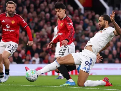 Manchester United vs Leeds United: Cuộc Chiến Nảy Lửa Tại Old Trafford