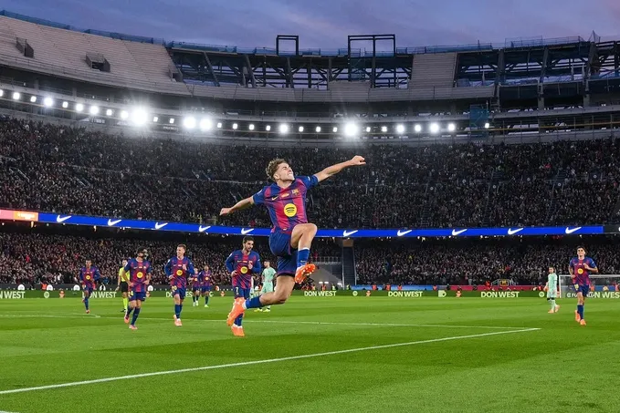 Barca là đội duy nhất toàn thắng sân nhà ở giải VĐQG tại 5 giải lớn của châu Âu.